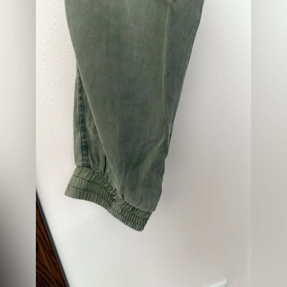 Young Fabulous & Broke Sage Green Joggers - Picture 4 of 9